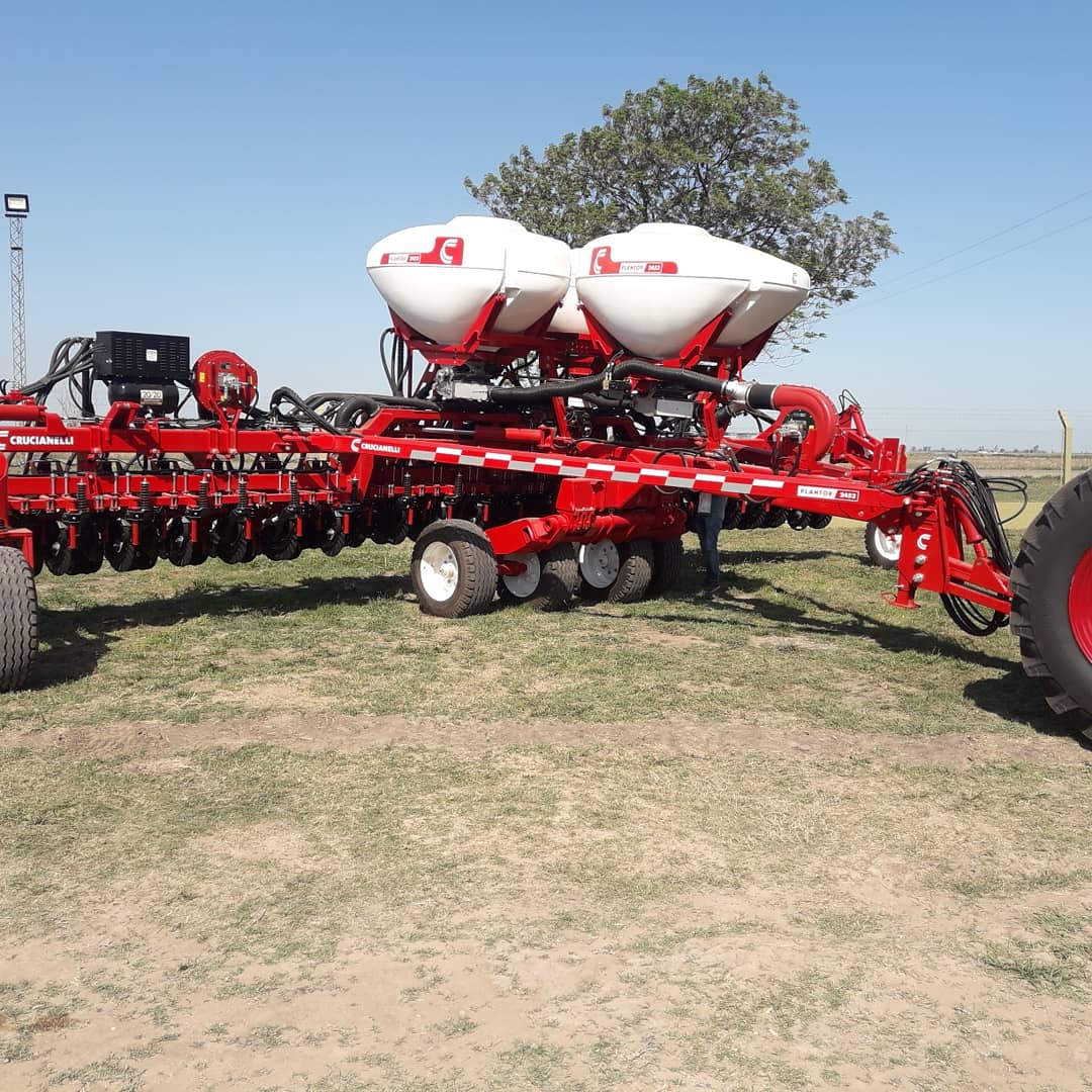 Sembradora de granos gruesos PLANTOR - Perracino Litoral Maquinarias